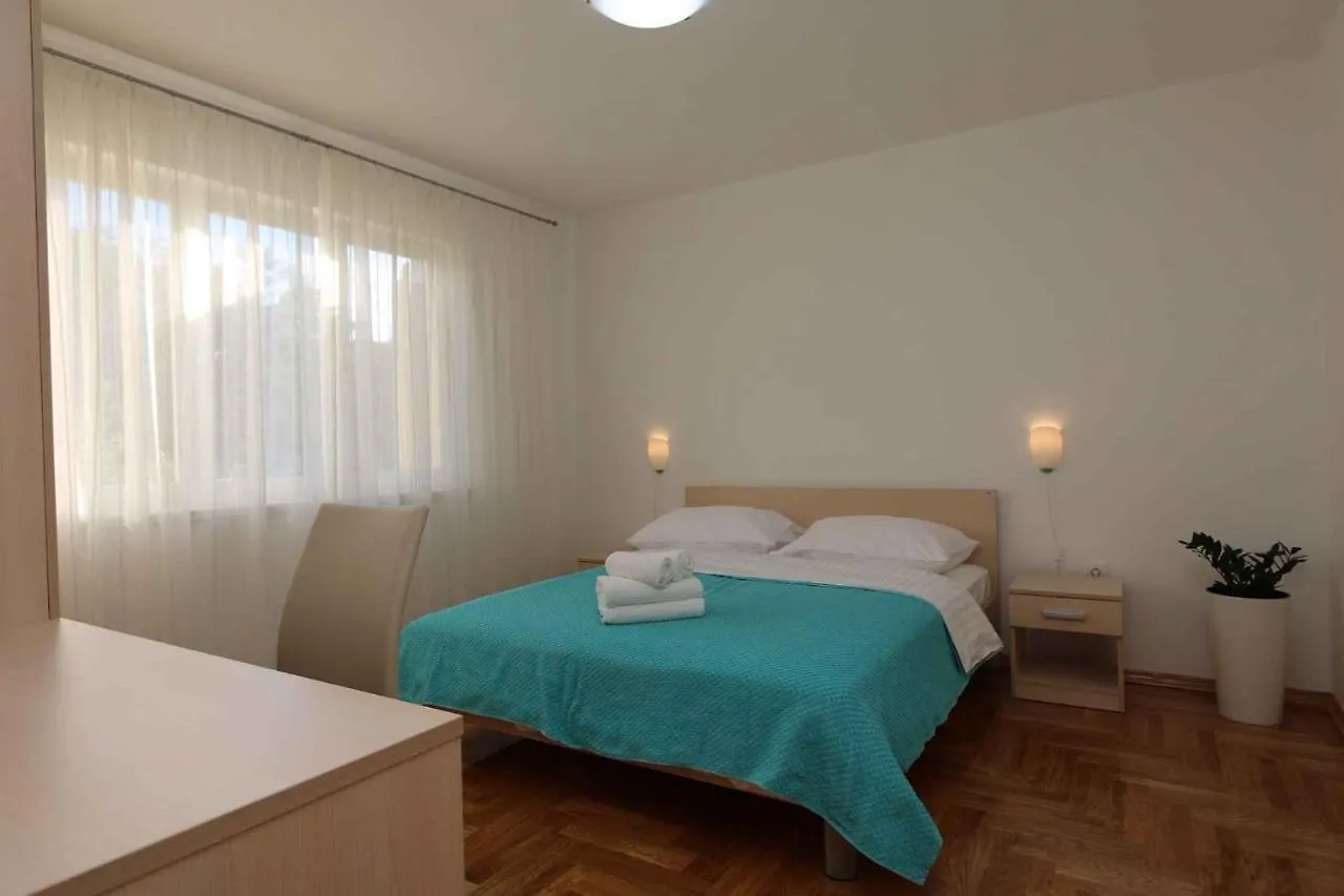 Apartments In Silo/Insel Krk 13464