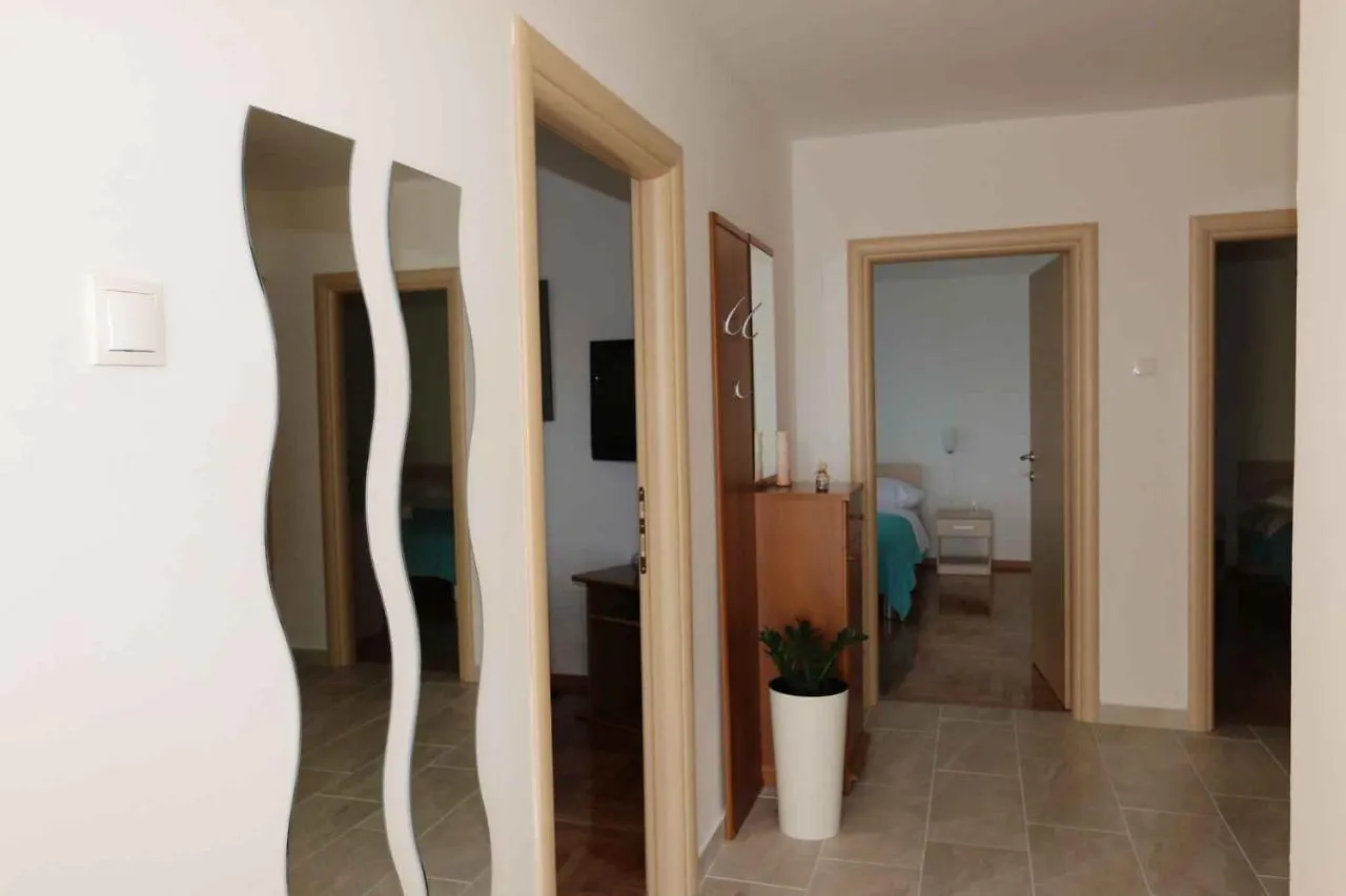 Apartments In Silo/Insel Krk 13464 Croatia