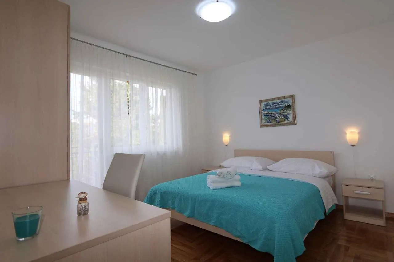 Apartments In Silo/Insel Krk 13464
